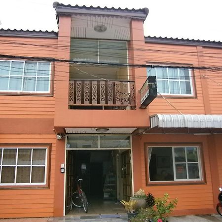 Aura House Hotel Pattaya Exterior foto